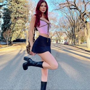 Staple I am gia mini skirt in black